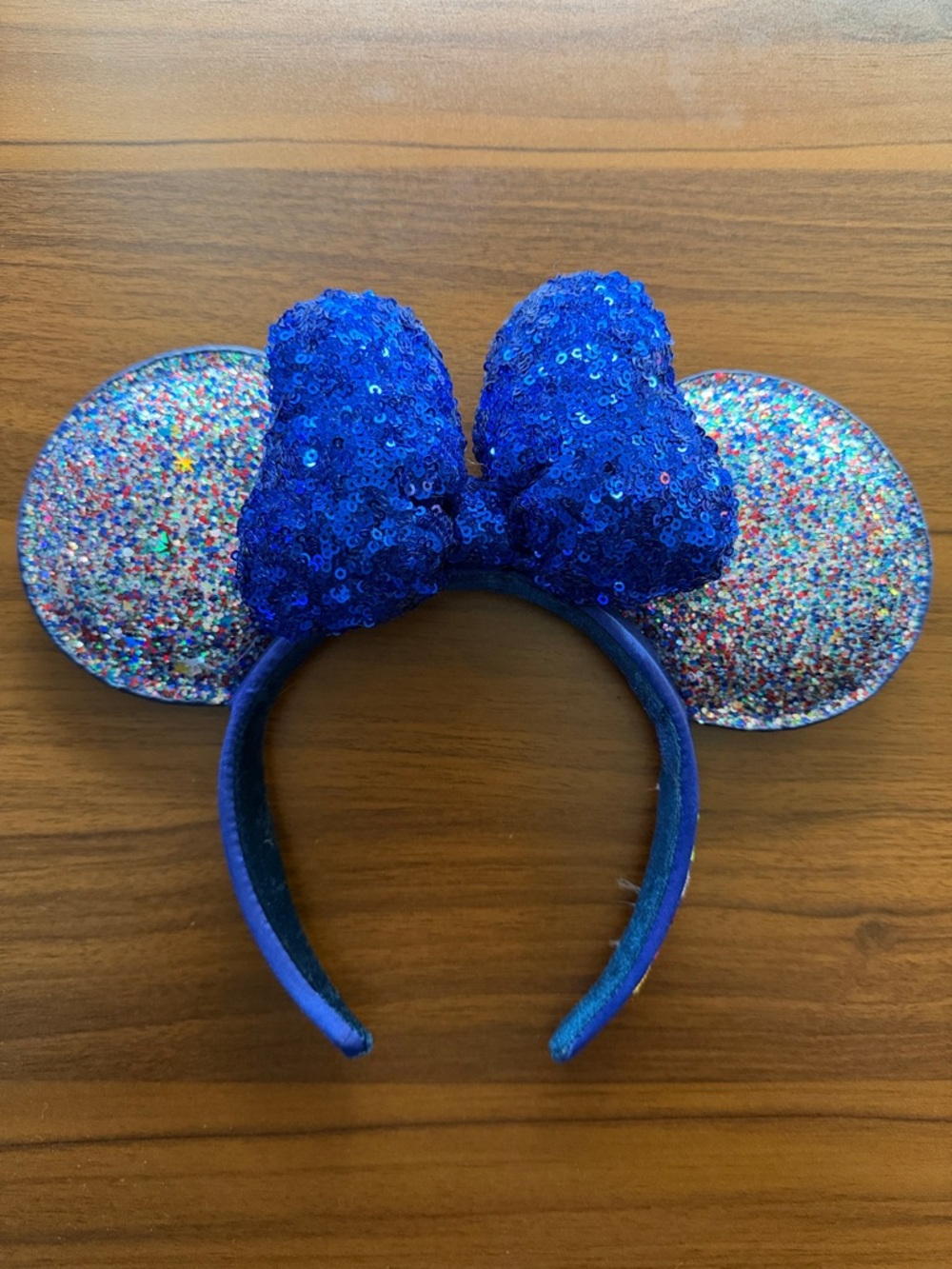 Disney Parks 2020 Minnie Ears Blue Sequin Bow Multicolor Glitter Ears